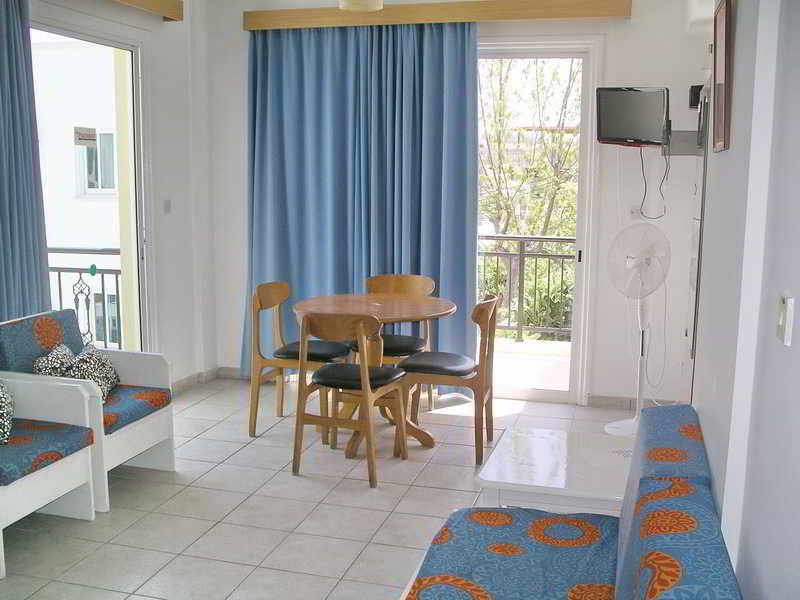Renos Apartments Πόλη Εξωτερικό φωτογραφία